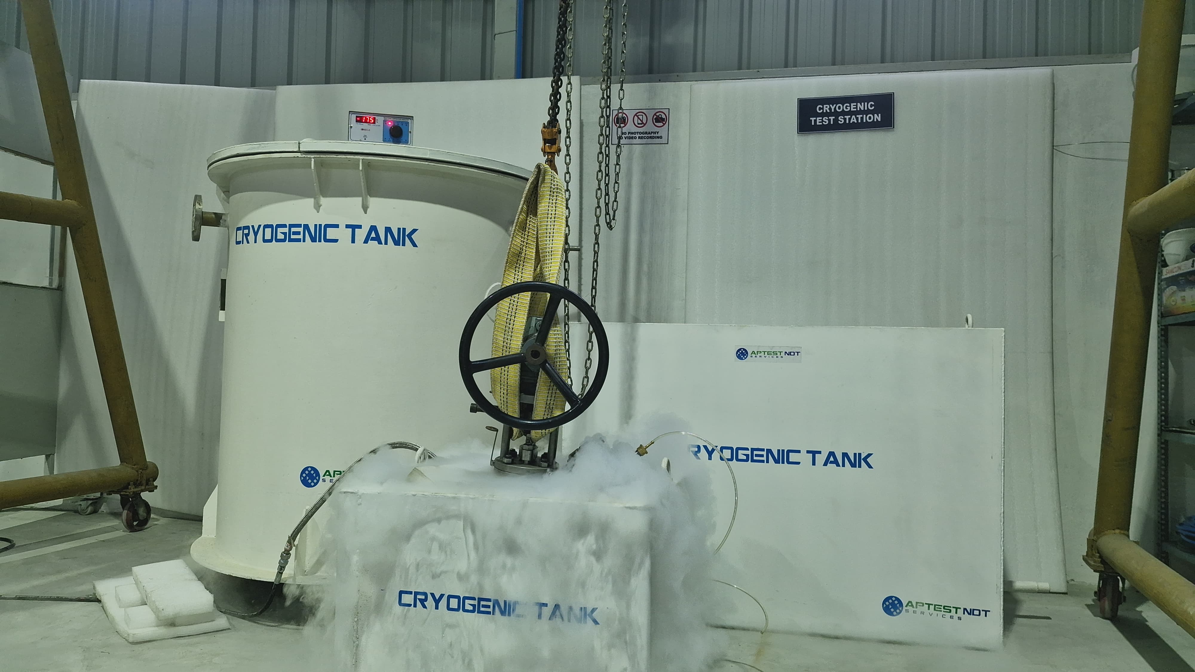 Cryogenic Tank
